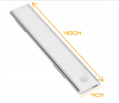 Lampa LED z czujnikiem ruchu